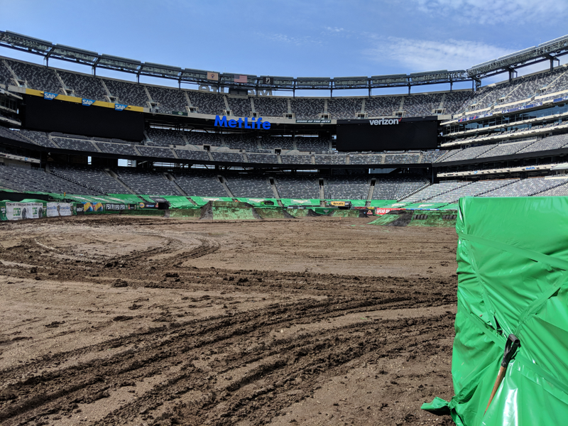 Illustration for article titled The Insane Things Monster Jam Does To Make Its Dirt Good